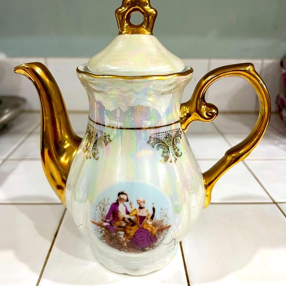 GNA Dining Vintage Gna Fine Porcelain Teapot 8 Tall X 7 Wide With